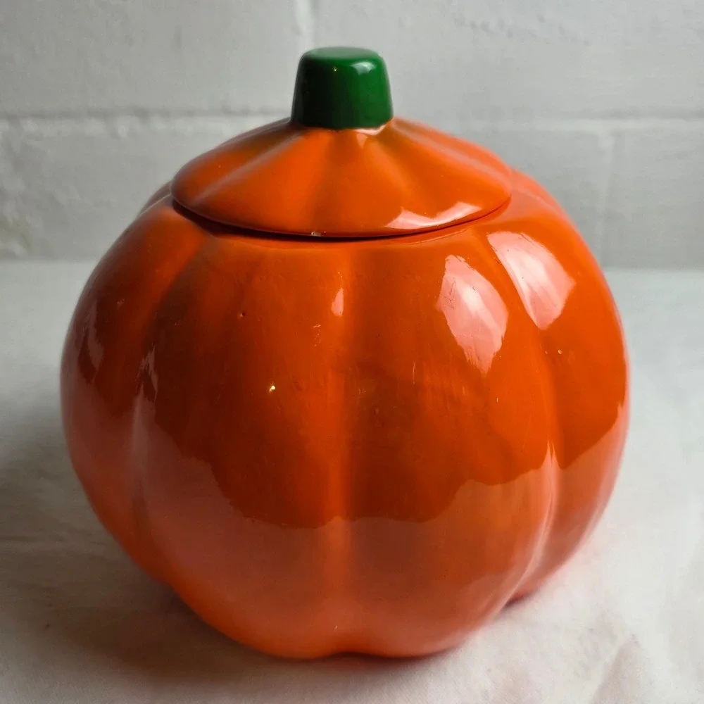 Halloween Jack-O-Lantern Ceramic Pumpkin Jar Lid Orange Glossy Whimsical Fall